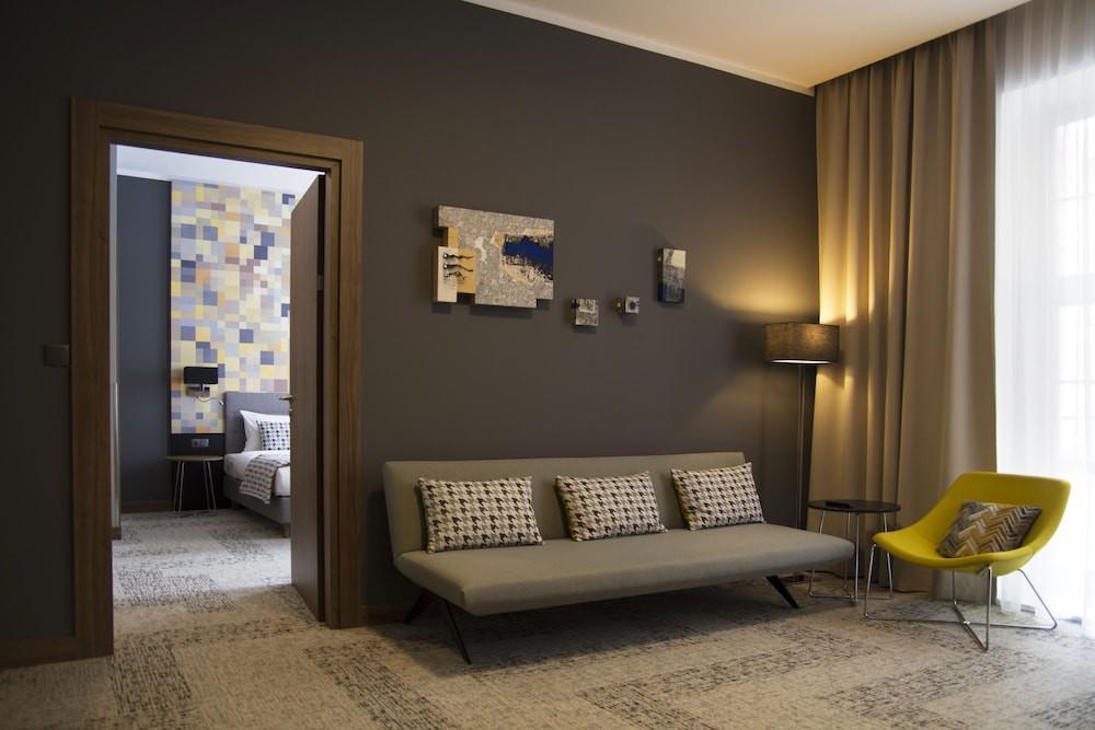 Ibb Hotel Гданьск Экстерьер фото